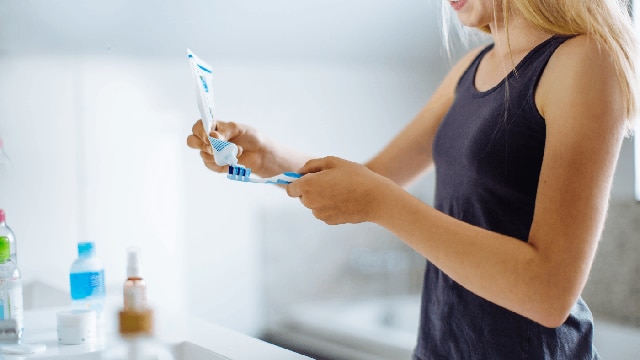 woman eating a burger