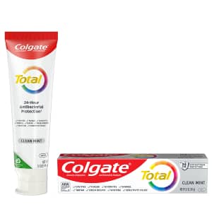 Packshot of Colgate Total Clean Mint Toothpaste